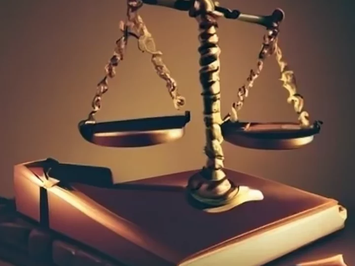О ПРАВЕ НА ЗАБАСТОВКУ