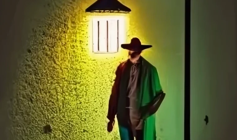 СМЕЛОСТЬ У ФОНАРНОГО СТОЛБА