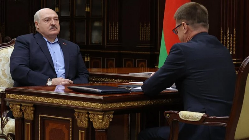 ВСТРЕЧА ДВУХ ГЛАВ