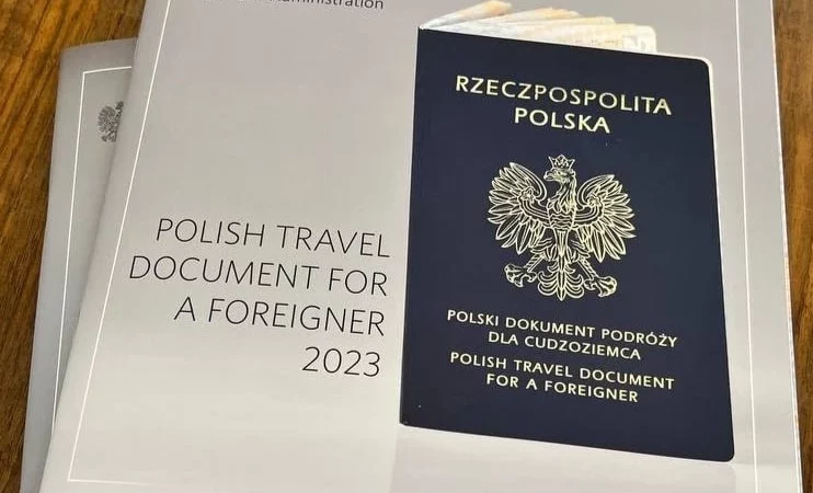 ПОЛЬША ЛЕГАЛИЗОВАЛА 131 000 БЕЛОРУСОВ